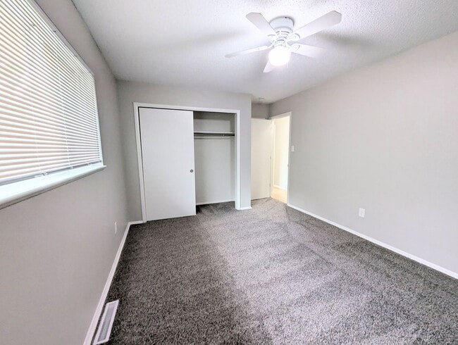 Building Photo - Great 3 Bedroom, 1 Bath Home