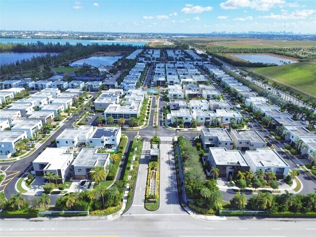 Building Photo - 10098 NW 74th Terrace