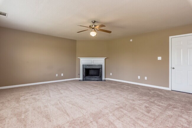 Building Photo - 119 Baywood Way