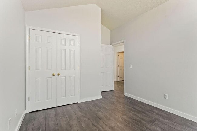 Building Photo - 47 Stonehenge Dr