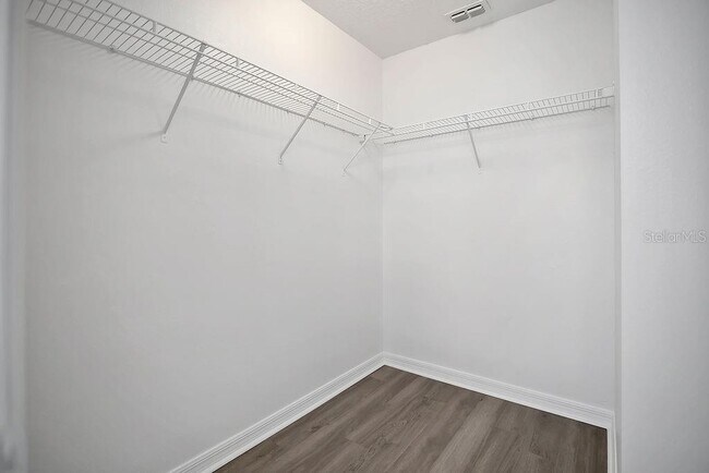 Building Photo - 303 Anchovie Ct