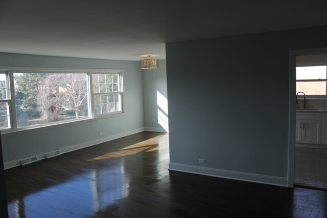 Building Photo - 8849 Wisner St