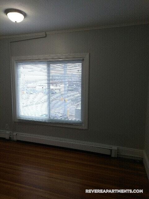 Building Photo - 508 Revere St