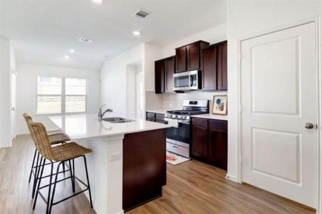 Building Photo - 21416 Bird Wing Dr