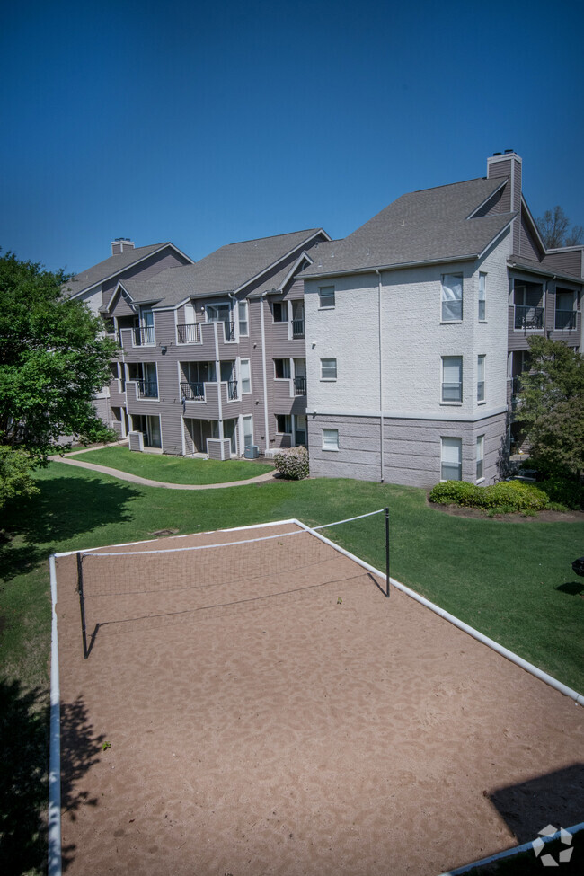 Building Photo - The Lakes at Renaissance Park