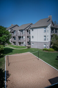 Building Photo - The Lakes at Renaissance Park