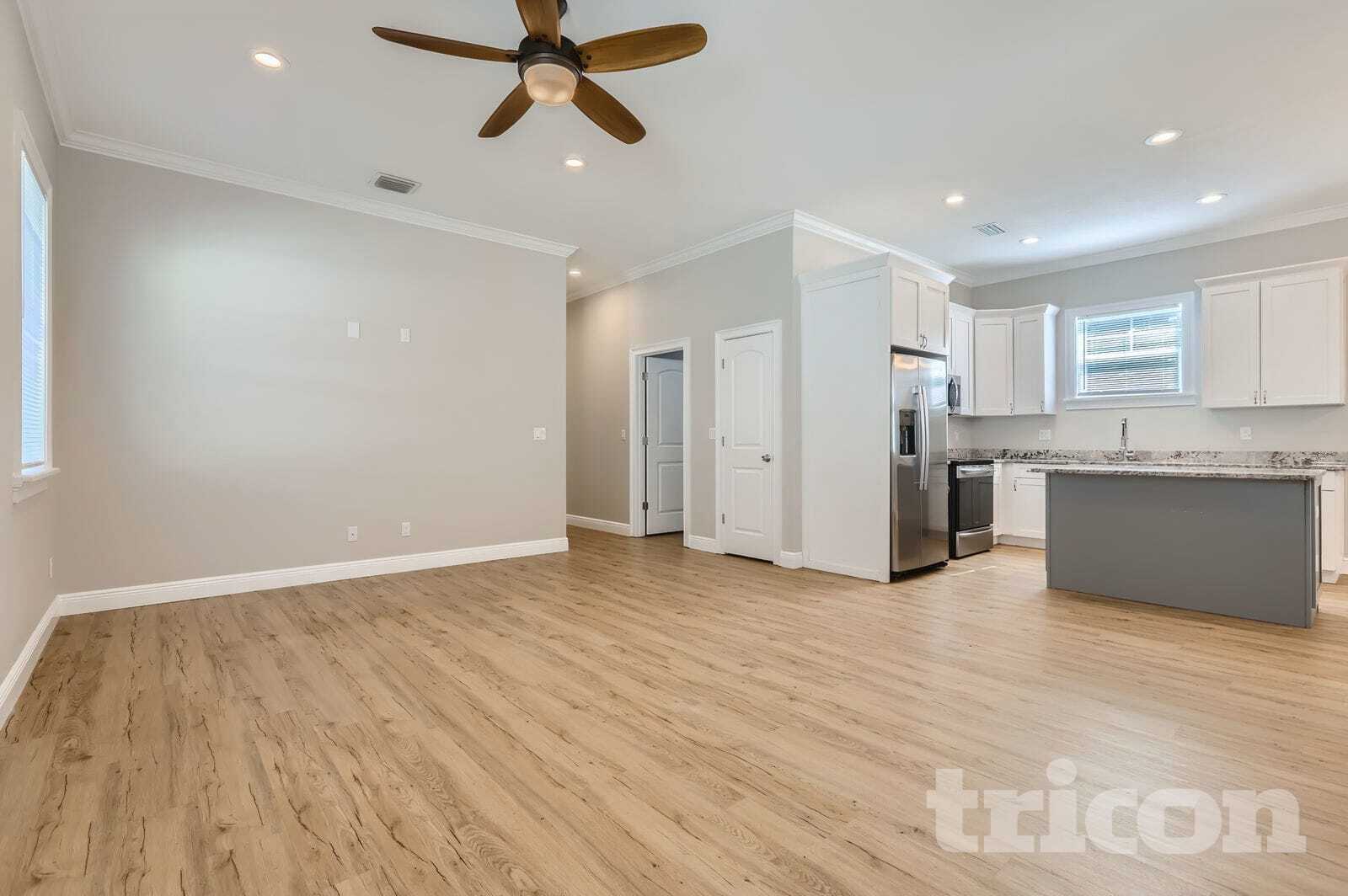 Building Photo - 7703 N Huntley Ave