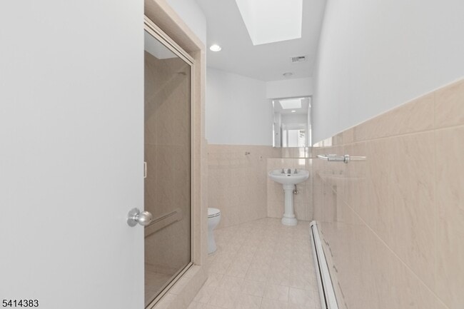 Building Photo - 2 Old Mill Rd