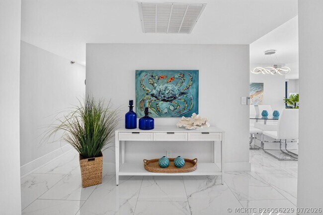 Building Photo - 3115 S Ocean Blvd