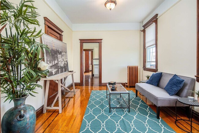 Building Photo - 6415 Bergenwood Ave