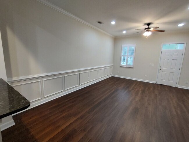 Building Photo - 3350 Pampas Dr