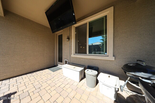 Building Photo - 3639 E Sophie Ln