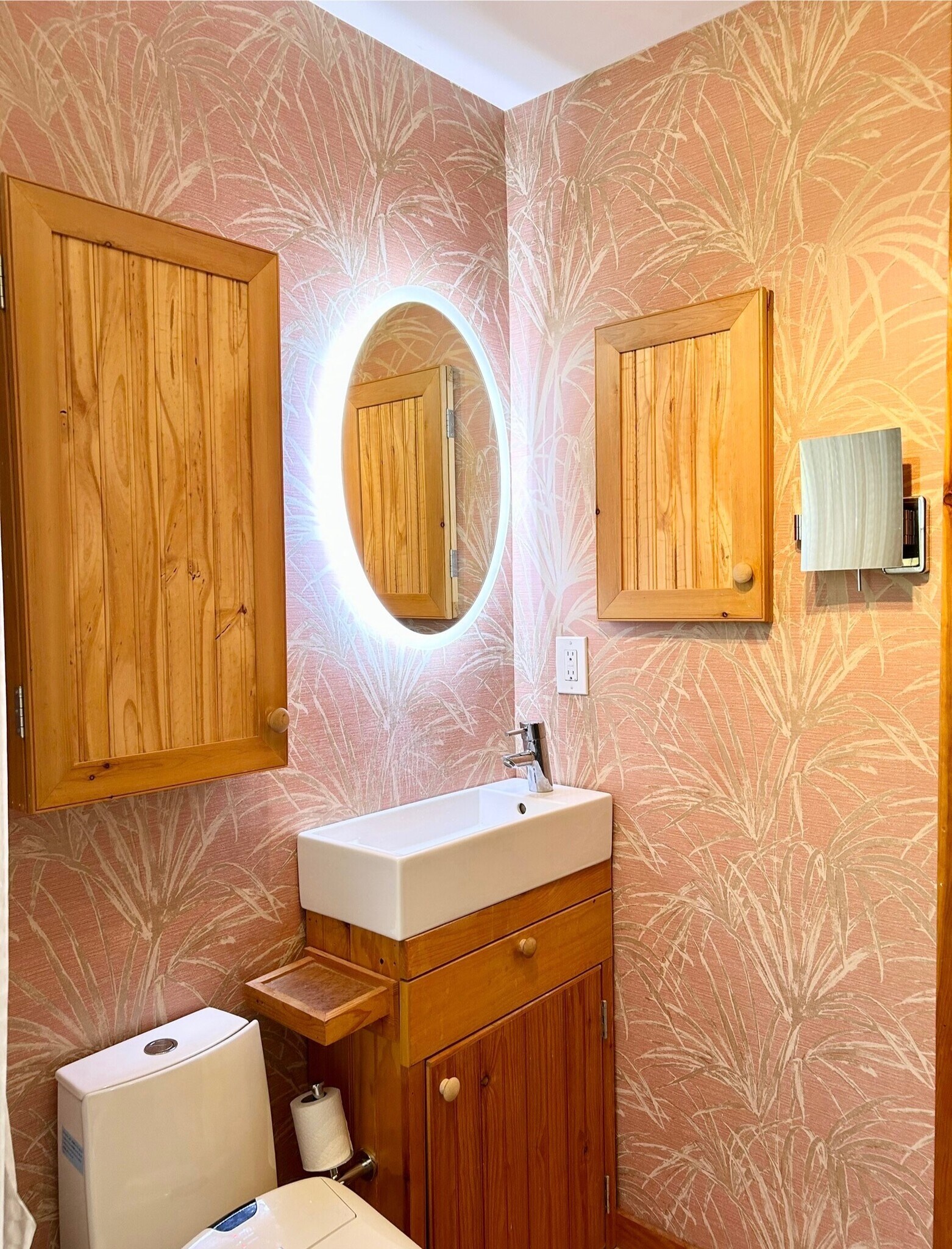 Full Bath - upstairs - 241 Cumberland Ave