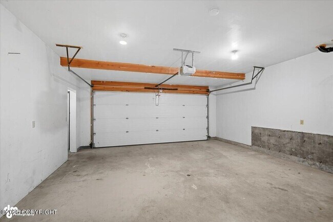 Building Photo - 342 Gastman Ct