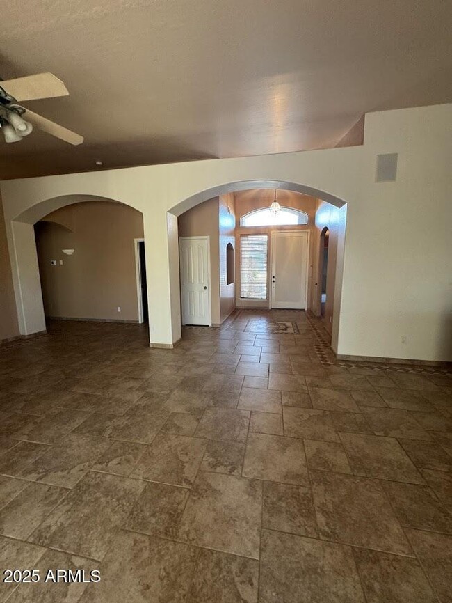 Building Photo - 17757 W Eagle Dr