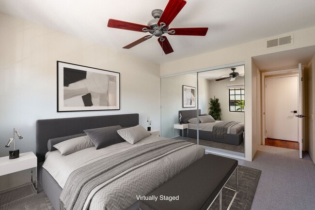 Building Photo - 291 E Mel Ave