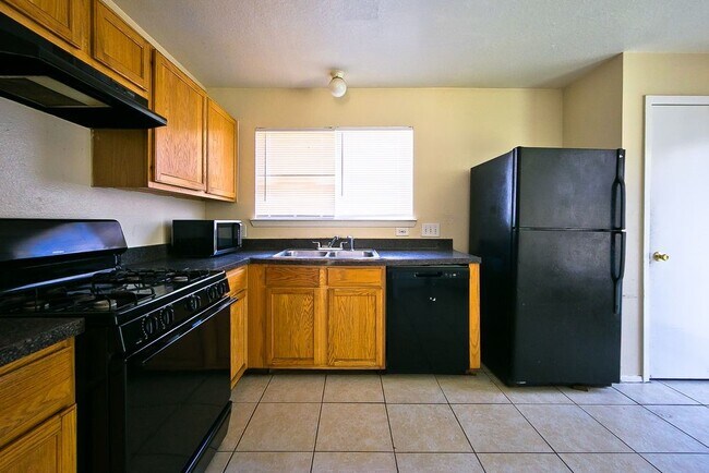 Building Photo - 959 Verde Trails Dr