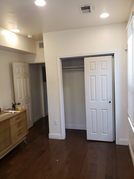 Building Photo - 2620 N 18th St