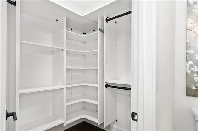 Building Photo - 173 Brush Creek Ct