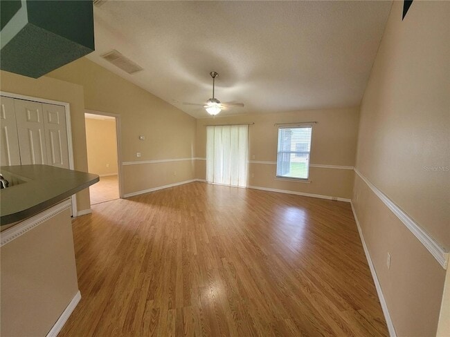 Building Photo - 723 Bobolink Ct