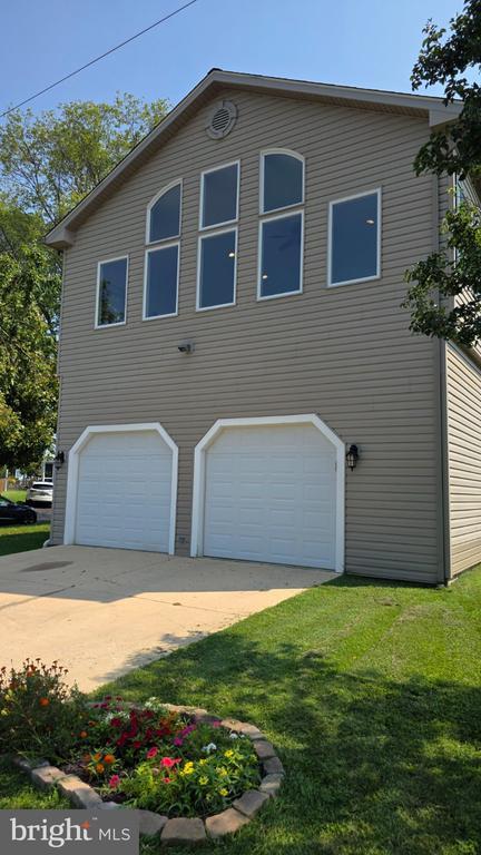 Building Photo - 8418 Geneva Rd