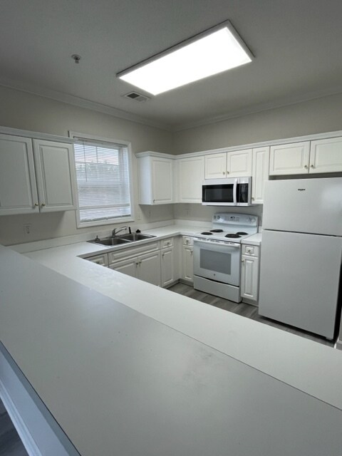 Building Photo - 701 Salleyport Dr