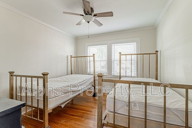 Building Photo - 22 Cammer Ave