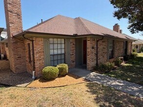 Building Photo - 505 Cedar Elm Ln