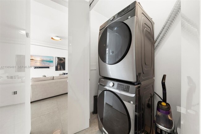 Building Photo - 450 Alton Rd