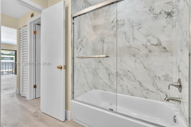 Building Photo - 9124 Collins Ave