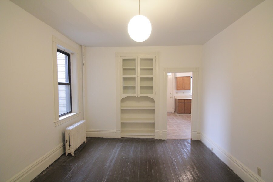 Building Photo - 405 Peebles St