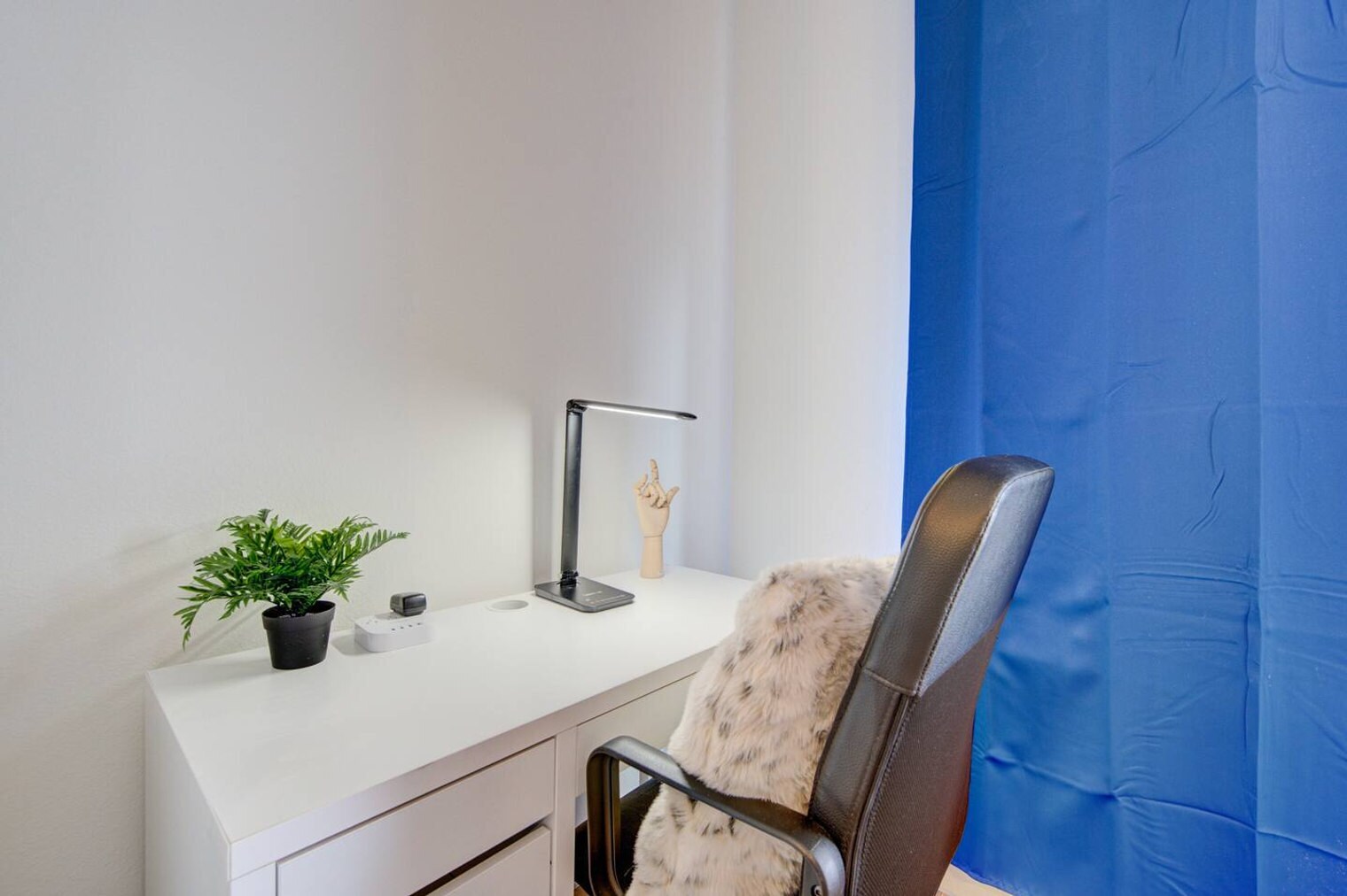 Building Photo - 1111 Shepherd Dr