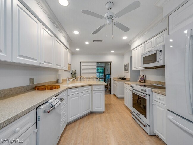 Building Photo - 825 Reef Point Cir