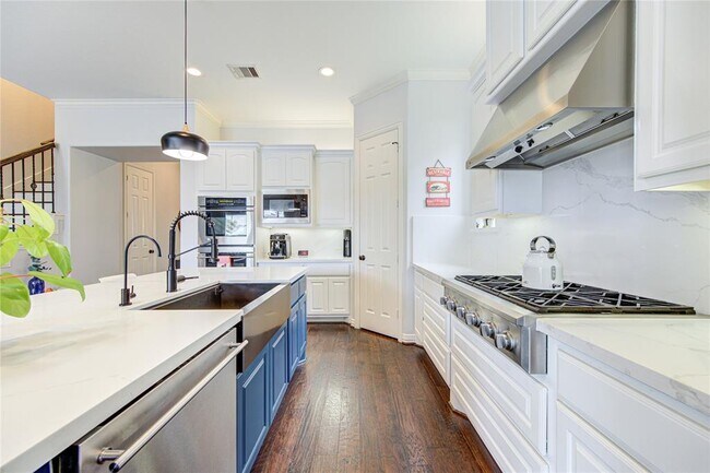Building Photo - 14434 Tivoli Dr