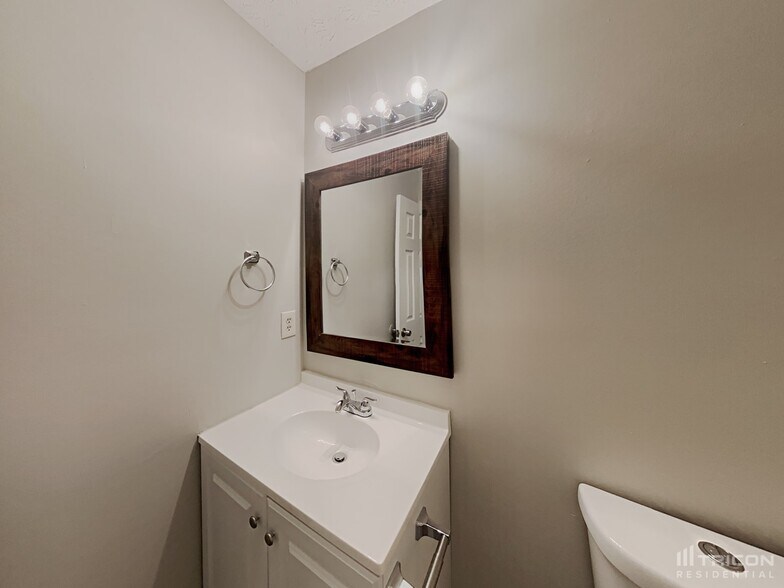 Building Photo - 2671 Tucson Way