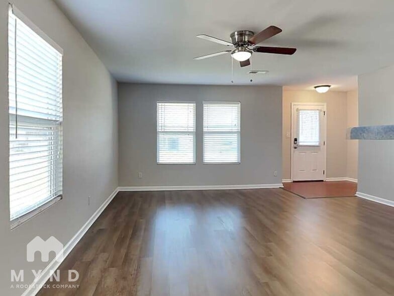Building Photo - 29877 Glenrose Way