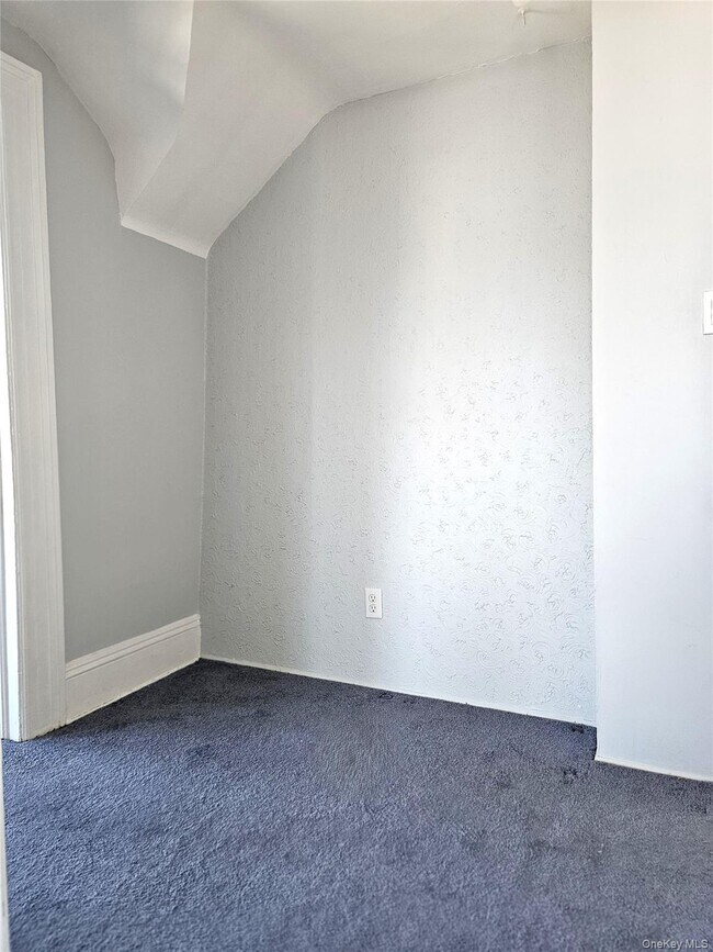 Building Photo - 56 4th Ave