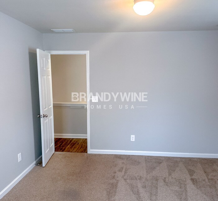 Building Photo - 2585 Kolb Manor Cir SW