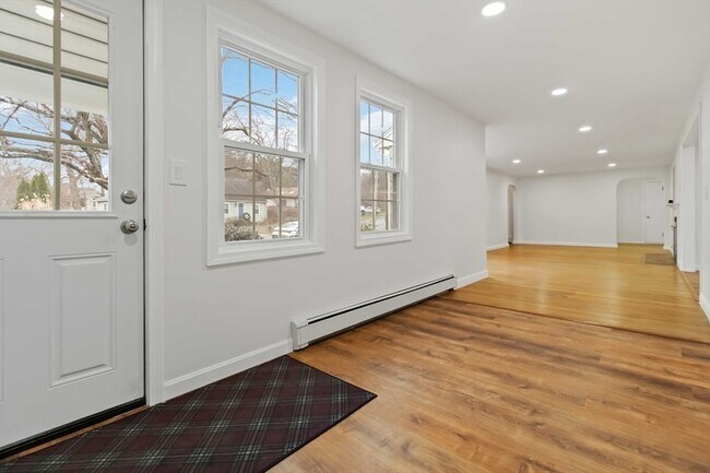 Building Photo - 58 Cutler Dr