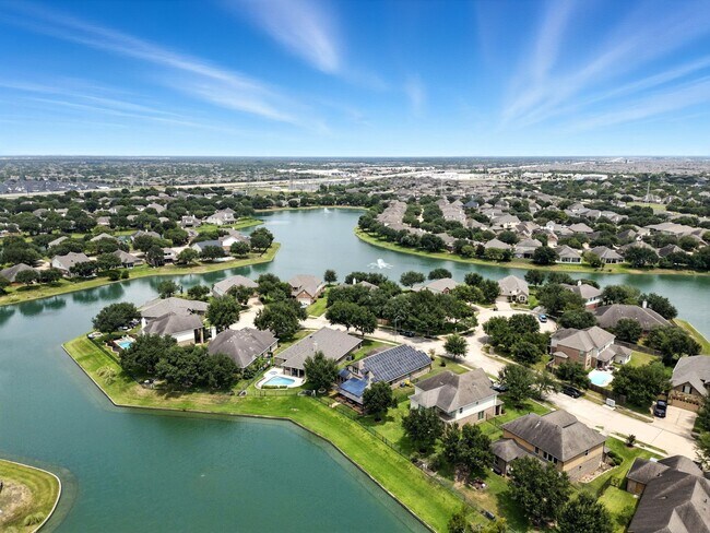 Building Photo - 25218 Lockspur Dr
