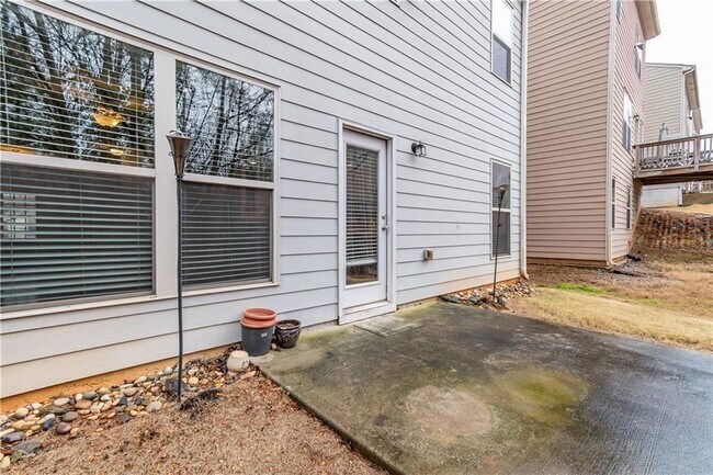 Building Photo - 309 Hardy Water Dr SE