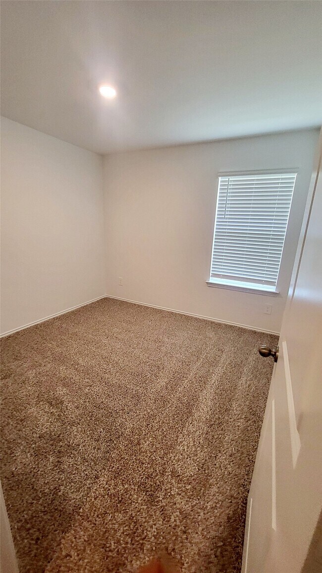 Building Photo - 23835 Sunland Park Ct