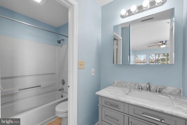 Building Photo - 8378 Montgomery Run Rd