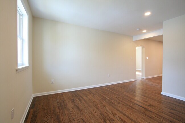 Living Room has lots of natural light - 420 W Cypress St