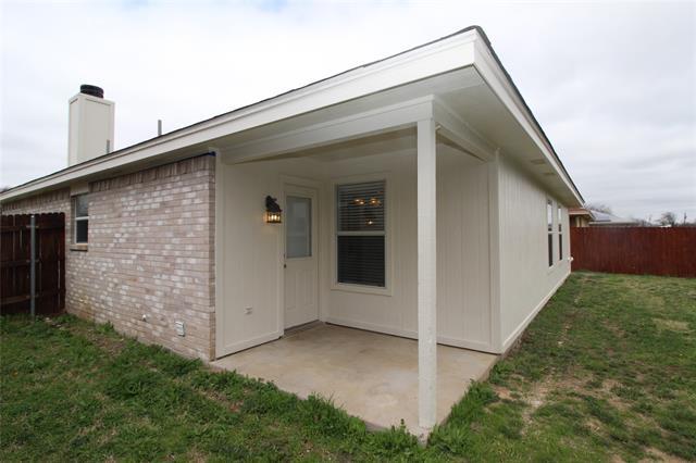 Building Photo - 856 McCully St