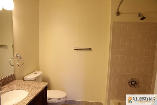 Building Photo - 9006 Tamarron Dr