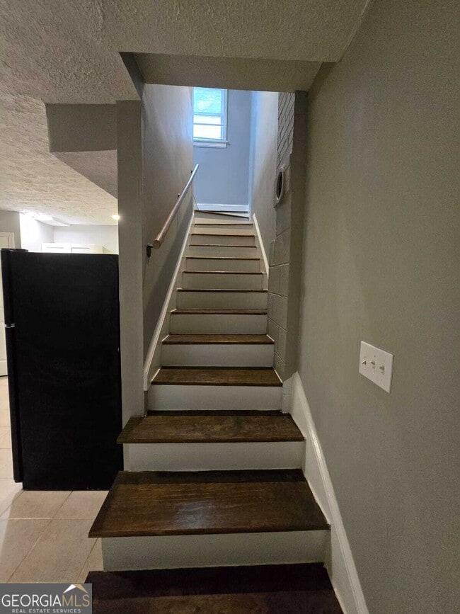 Building Photo - 2963 Redwine Rd