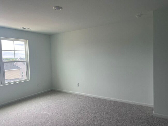 Building Photo - 1423 Jay Rd