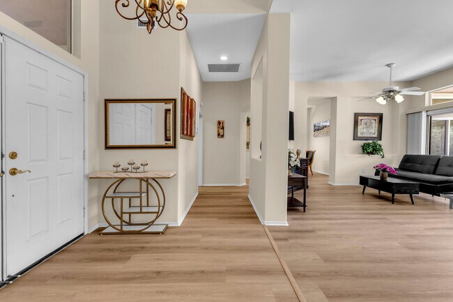 Building Photo - 37468 Westridge Ave