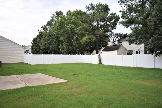 Building Photo - 13205 Ferguson Forest Dr
